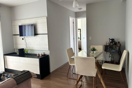 Sala de apartamento à venda com 2 quartos, 55m² em Taboão, Diadema