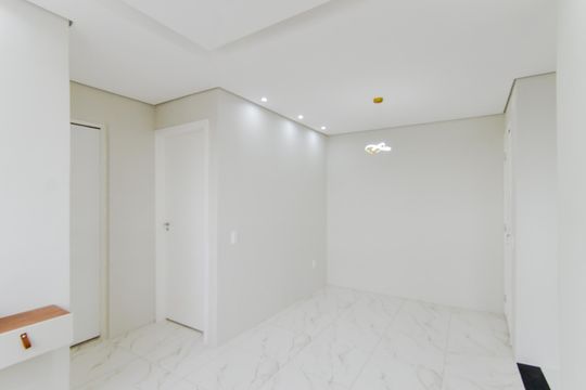 Sala de apartamento para alugar com 2 quartos, 44m² em Vila Nova Bonsucesso, Guarulhos