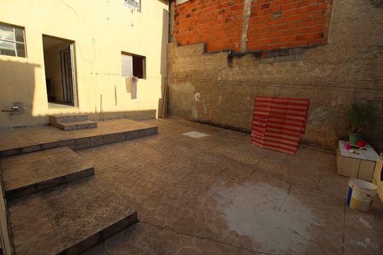 Casa à venda com 3 quartos, 223m² em Vila Linda, Santo André