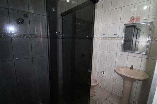 Casa à venda com 3 quartos, 223m² em Vila Linda, Santo André