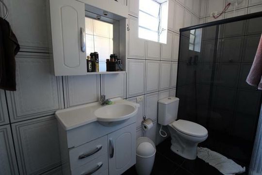 Casa à venda com 3 quartos, 223m² em Vila Linda, Santo André