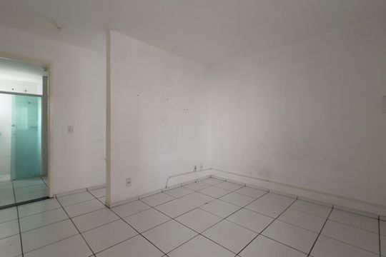 Sala de apartamento para alugar com 2 quartos, 60m² em Jardim Guilhermino, Guarulhos