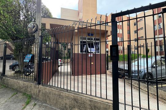 Apartamento à venda com 3 quartos, 77m² em Jardim Santa Josefina, São Paulo