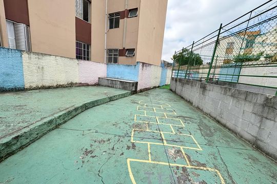 Apartamento à venda com 3 quartos, 77m² em Jardim Santa Josefina, São Paulo