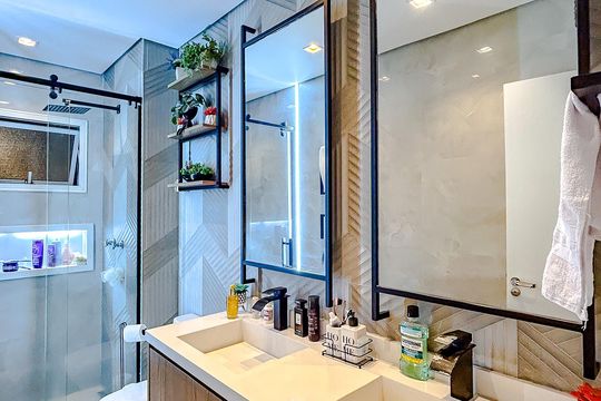 Banheiro da Suíte de apartamento à venda com 3 quartos, 257m² em Chácara Seis de Outubro, São Paulo
