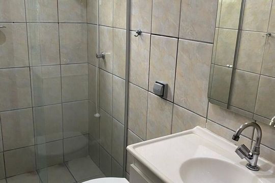 Banheiro de casa para alugar com 2 quartos, 68m² em Residencial Sao Francisco, São José dos Campos