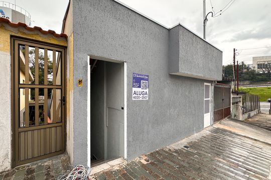 Fachada de kitnet/studio para alugar com 2 quartos, 45m² em Jardim Maria Cecilia, São Bernardo do Campo