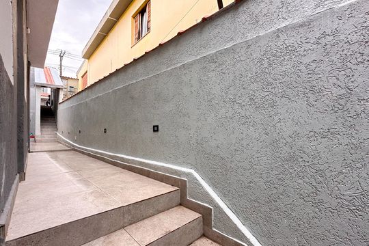 Quintal de kitnet/studio para alugar com 2 quartos, 45m² em Jardim Maria Cecilia, São Bernardo do Campo