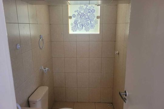 Banheiro de casa de condomínio para alugar com 3 quartos, 120m² em Stella Maris, Salvador