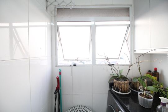 Área de Serviço de apartamento à venda com 2 quartos, 44m² em Canhema, Diadema
