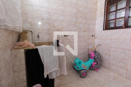 Área de Serviço de casa à venda com 4 quartos, 178m² em Vila Araguaia, São Paulo