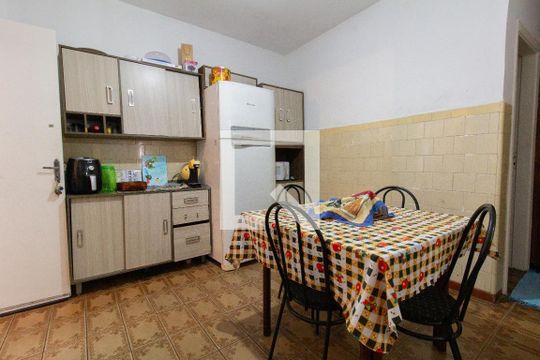 Cozinha de casa à venda com 4 quartos, 178m² em Vila Araguaia, São Paulo