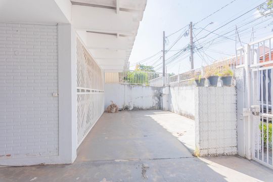 Fachada de casa à venda com 3 quartos, 286m² em Jardim Chapadão, Campinas