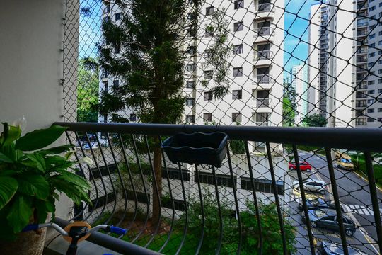 Chuveiro da Suíte de apartamento à venda com 3 quartos, 111m² em Chácara Agrindus, Taboão da Serra