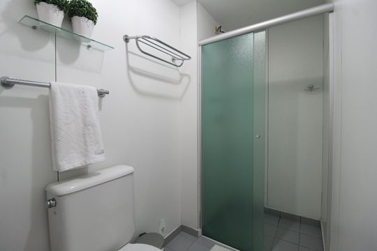 Banheiro de apartamento à venda com 1 quarto, 35m² em Moema, São Paulo