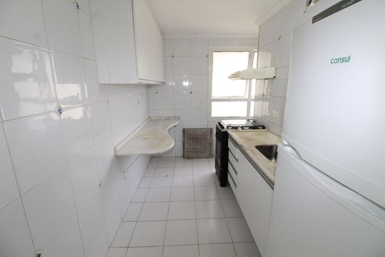 Cozinha de apartamento para alugar com 2 quartos, 45m² em Jardim Satélite, São José dos Campos
