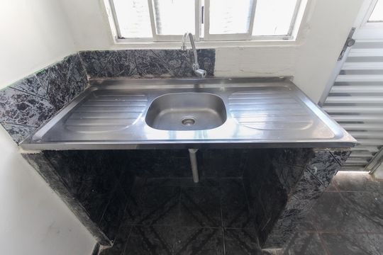 Sala - Cozinha de casa para alugar com 1 quarto, 29m² em Vila Jacuí, São Paulo