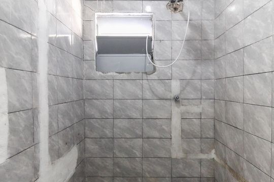 Banheiro de casa para alugar com 1 quarto, 29m² em Vila Jacuí, São Paulo