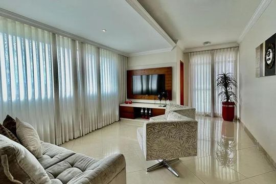 Apartamento para alugar com 3 quartos, 185m² em Cabral, Contagem