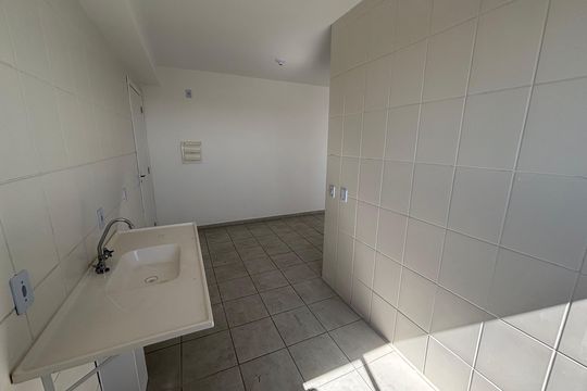 Cozinha de apartamento para alugar com 2 quartos, 49m² em Jardim Lourdes, Ferraz de Vasconcelos