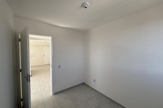 Quarto 2 de apartamento para alugar com 2 quartos, 49m² em Jardim Lourdes, Ferraz de Vasconcelos