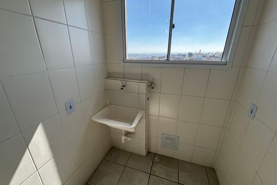 Área de Serviço de apartamento para alugar com 2 quartos, 49m² em Jardim Lourdes, Ferraz de Vasconcelos