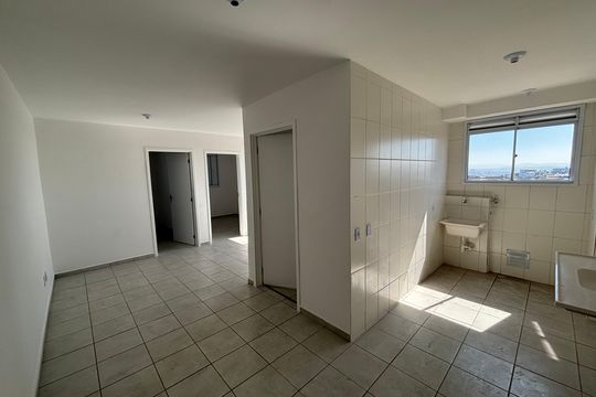 Entrada de apartamento para alugar com 2 quartos, 49m² em Jardim Lourdes, Ferraz de Vasconcelos