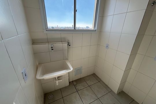 Área de Serviço de apartamento para alugar com 2 quartos, 49m² em Jardim Lourdes, Ferraz de Vasconcelos