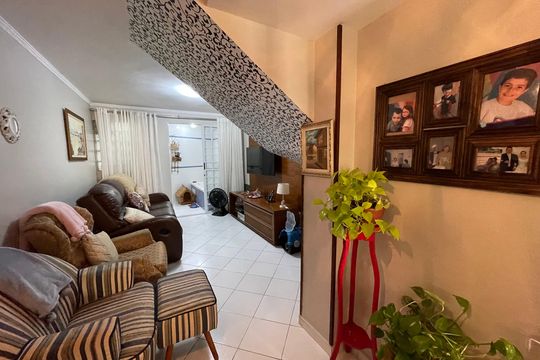 Sala de casa de condomínio à venda com 2 quartos, 89m² em Vila Pirajussara, São Paulo