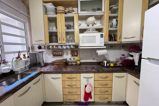 Cozinha de casa de condomínio à venda com 2 quartos, 89m² em Vila Pirajussara, São Paulo