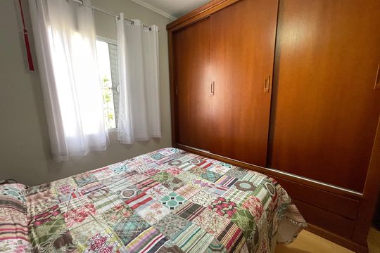 Quarto 1 de casa de condomínio à venda com 2 quartos, 89m² em Vila Pirajussara, São Paulo