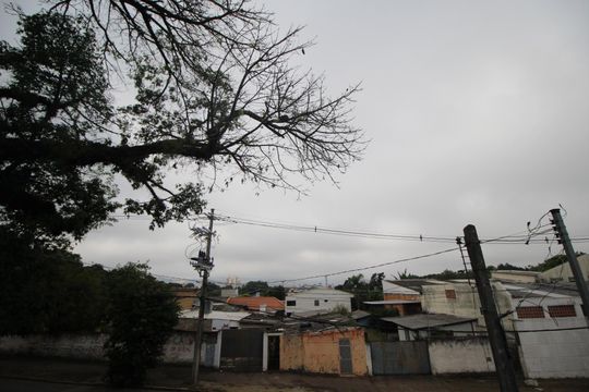 Vista de casa à venda com 3 quartos, 120m² em Bom Jesus, Porto Alegre