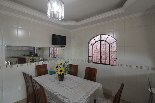 Cozinha e Copa de casa à venda com 6 quartos, 200m² em Jaqueline, Belo Horizonte