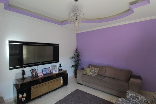 Casa à venda com 6 quartos, 200m² em Jaqueline, Belo Horizonte