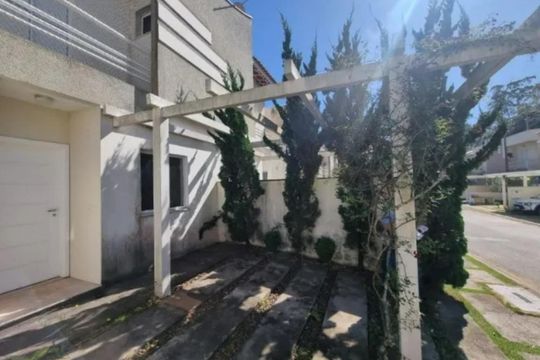 Área externa de casa de condomínio para alugar com 3 quartos, 110m² em Jardim Ipes, Cotia