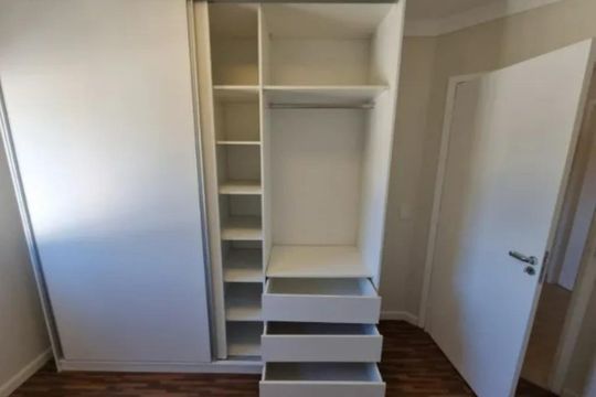 Quarto de casa de condomínio para alugar com 3 quartos, 110m² em Jardim Ipes, Cotia