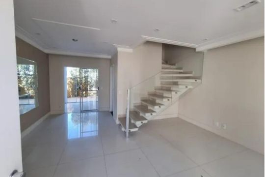 Casa de Condomínio para alugar com 3 quartos, 110m² em Jardim Ipes, Cotia