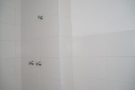 Banheiro de apartamento à venda com 2 quartos, 35m² em Vila Rosalia, Guarulhos