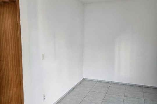 Sala de apartamento à venda com 2 quartos, 44m² em Tropical, Contagem
