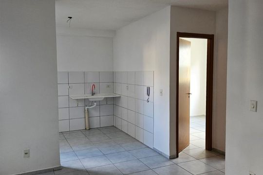 Sala de apartamento à venda com 2 quartos, 44m² em Tropical, Contagem