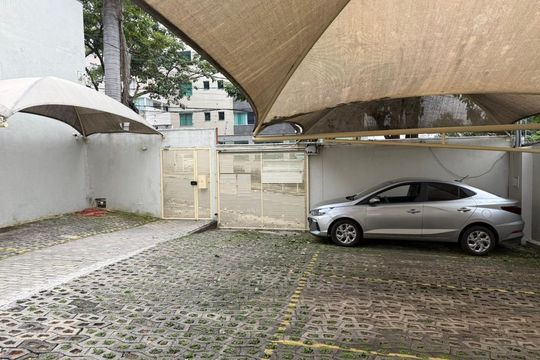 Garagem de apartamento à venda com 2 quartos, 40m² em Cabral, Contagem