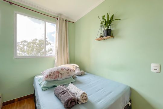 Quarto 1 de apartamento para alugar com 2 quartos, 43m² em Jardim do Lago, Osasco