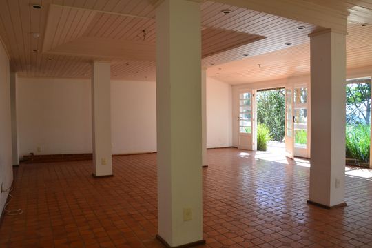 Sala de casa para alugar com 3 quartos, 150m² em Itaipava, Petrópolis