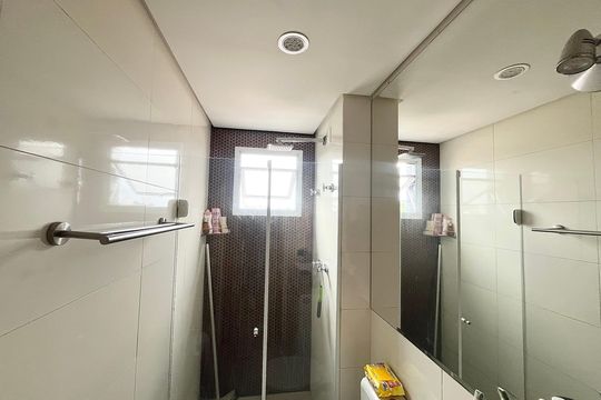 Banheiro de apartamento para alugar com 1 quarto, 40m² em Carandiru, São Paulo