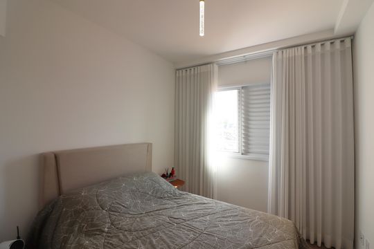 Quarto 2 de apartamento para alugar com 2 quartos, 59m² em Paulicéia, São Bernardo do Campo