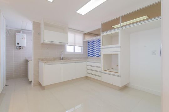 Cozinha de apartamento para alugar com 3 quartos, 97m² em Vila Assis Brasil, Mauá