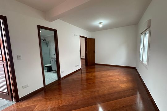 Suíte 3 de casa de condomínio para alugar com 4 quartos, 342m² em Morada dos Pássaros, Barueri