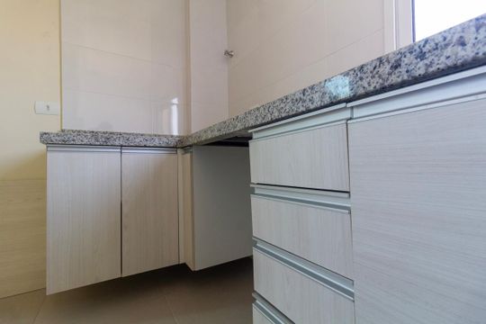 Sala, Cozinha e área de serviço de apartamento à venda com 2 quartos, 47m² em Vila Costa Melo, São Paulo