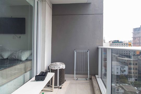 Varanda de kitnet/studio para alugar com 0 quarto, 25m² em Sé, São Paulo