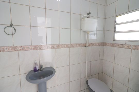 Lavabo de casa à venda com 3 quartos, 250m² em Jardim Dabril, Osasco